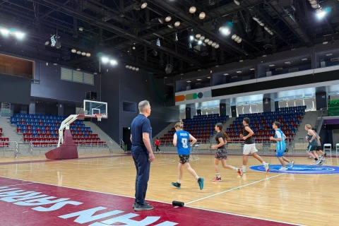 Gənc basketbol hakimləri üçün təlim-seminar keçirilib - FOTO