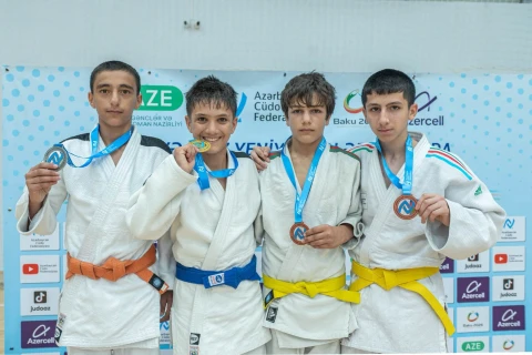 Yeniyetmə cüdoçular arasında region birinciliyi keçirilib