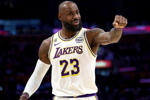 Lebron Ceyms klub rəhbərləri ilə ünsiyyətdən yayınır