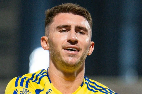 Laport dünya çempionatının yarımfinalında öz ölkəsini məğlub edən ilk futbolçudur