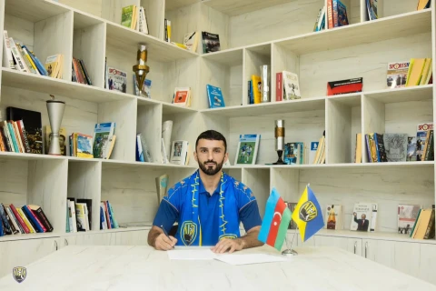 “Kəpəz” heyətinə yeni futbolçu cəlb edib