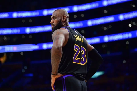 Lebron ilk dəfə “Leykers”dən ayrılmasını şərh edib