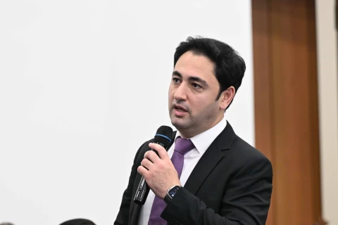 Fərid Qayıbov Xankəndi şəhərində idman federasiyalarının nümayəndələri ilə görüşüb