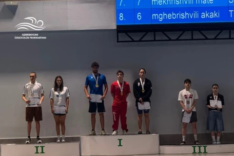 Азербайджанские пловцы завоевали 33 медали на международном чемпионате в Грузии - ФОТО