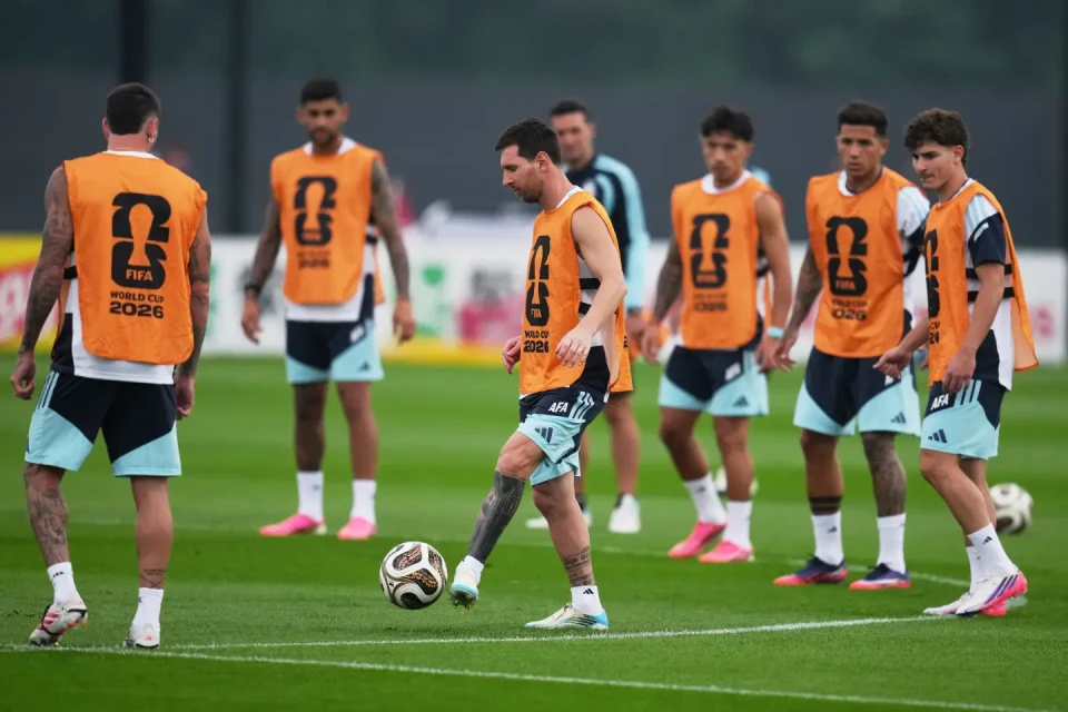 “Barselona” DÇ-2026 finalını Messi və səkkiz futbolçusu ilə anons edib – FOTO/VİDEO