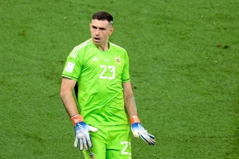 Emiliano Martines dünya çempionatının final rekordunu yenilədi