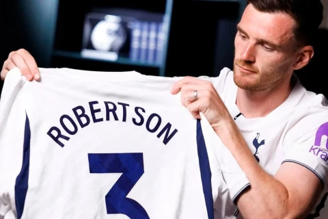 Robertson klubun əfsanəsinə hörmət olaraq “Tottenhem”də sevimli nömrəsindən imtina edib