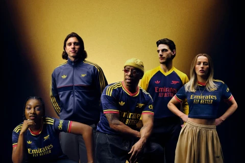 “Arsenal” yeni səfər formasını təqdim edib