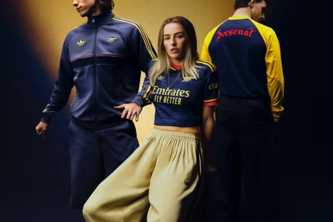 “Arsenal” yeni səfər formasını təqdim edib