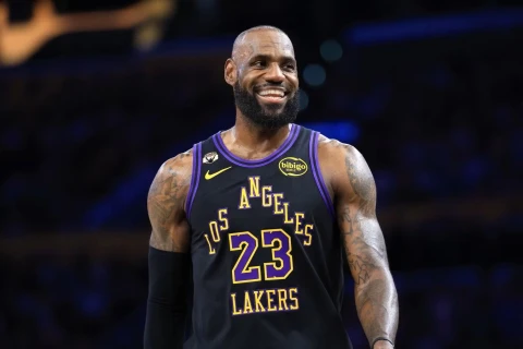 Lebron Ceyms yeni klubla müqavilə imzalayıb