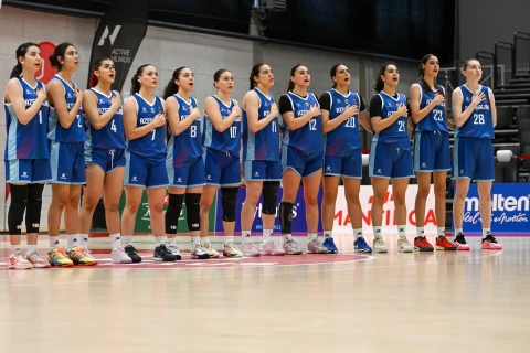 U-18 qızlardan ibarət Azərbaycan millisi Avropa çempionatına başlayır