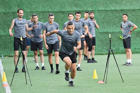 Elit kateqoriyalı futbol hakimləri fitness testini başa vurublar