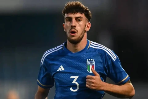 “Liverpul” və “Tottenhem” italyan müdafiəçi üçün mübarizəyə başlayıb