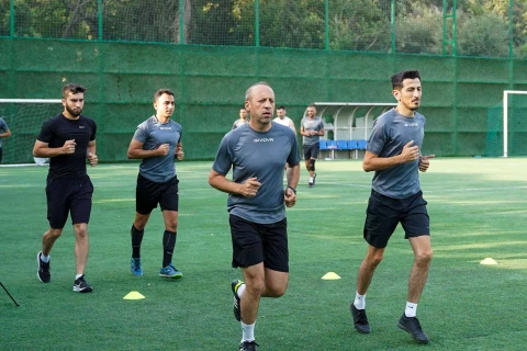 Elit kateqoriyalı futbol hakimləri fitness testini başa vurublar