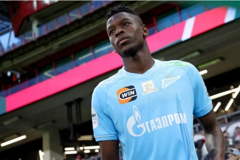 "Botafoqo" "Zenit"in hücumçusu Luis Enrikeni geri qaytarmaq istəyir