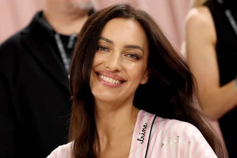 Irina Shayk reportedly dating NBA star Devin Booker