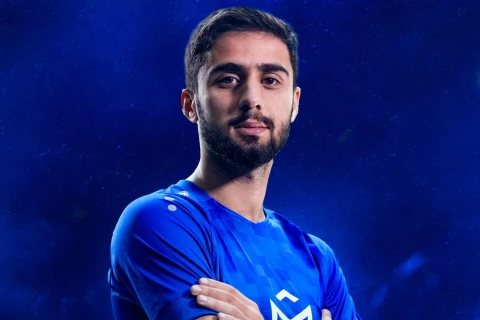 “Şəfa” müdafiəçisi ilə vidalaşdı