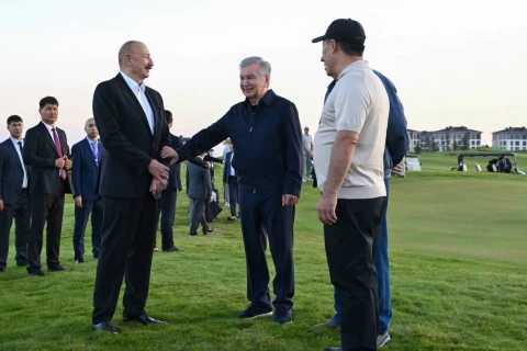 Prezident İlham Əliyev Çolpon-Ata şəhərində Qolf Klubun açılışında iştirak edib