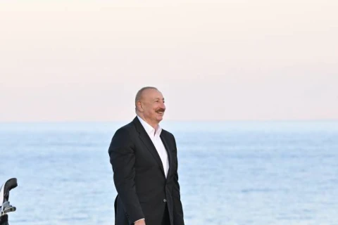 Prezident İlham Əliyev Çolpon-Ata şəhərində Qolf Klubun açılışında iştirak edib