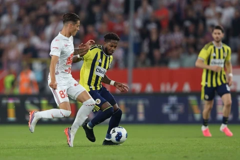“Fənərbağça” Çempionlar Liqasının üçüncü təsnifat mərhələsinə yüksəlib