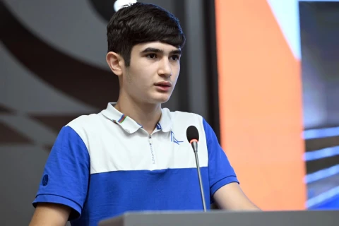Fərid Qayıbov beynəlxalq yarışlarda uğur qazanan idmançılarla görüşüb