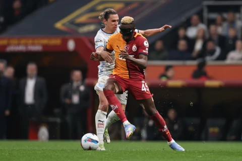 “Qalatasaray” Osimhen üçün 185 milyon avroluq təklifi rədd edib