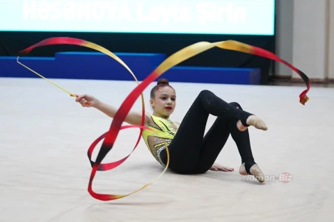 Bakıda bədii gimnastika üzrə ölkə çempionatına start verilib - FOTOREPORTAJ