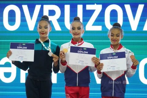 Bədii gimnastika üzrə ölkə çempionatında mükafatlandırılma mərasimi keçirilib - FOTO