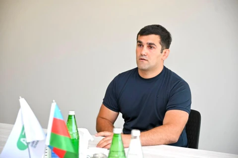 Fərid Qayıbov Xankəndi stadionunda aparılan işlərlə maraqlanıb