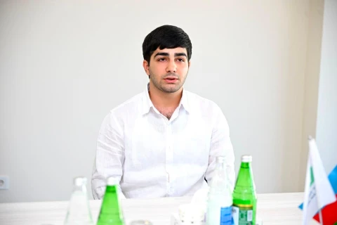 Fərid Qayıbov Xankəndi stadionunda aparılan işlərlə maraqlanıb