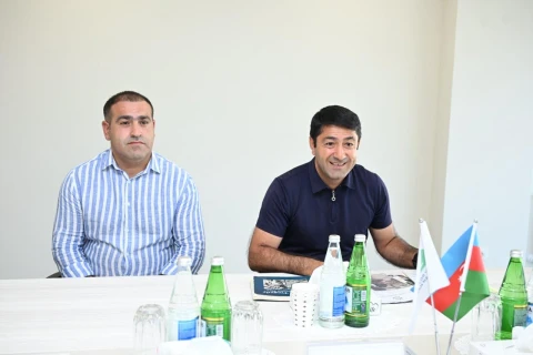 Fərid Qayıbov Xankəndi stadionunda aparılan işlərlə maraqlanıb