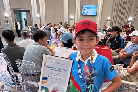 Эмин Рзаев второй год подряд выиграл Kazakhstan Junior Open