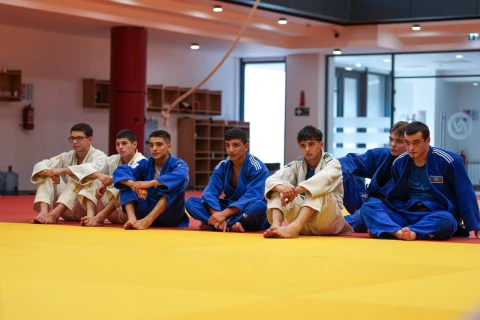 Yeniyetmə cüdoçular üçün dünya çempionatı öncəsi seminar keçirilib