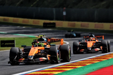 “McLaren” rəhbəri yeni F1 qaydalarını “sarsıdıcı” adlandırdı