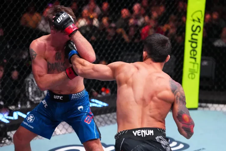 UFC veteranının vida döyüşü 35 saniyə çəkdi - VİDEO