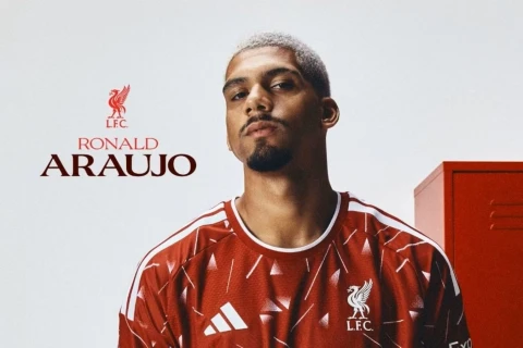 Ronald Arauxo “Barselona”dan “Liverpul”a keçib