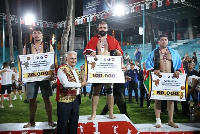 Aba güləşçilərimiz Hatayda iki medal qazanıblar