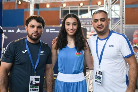 Avropa çempionatının ilk günündə üç boksçumuz qələbə qazanıb - FOTO