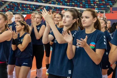 Gənclər yığması Azərbaycan millisinə Avropa çempionatına hazırlaşmaqda kömək edir