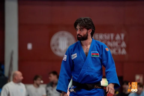 Cüdoçularımız İspaniya Superkubokunda iki qızıl medal qazanıblar - FOTO