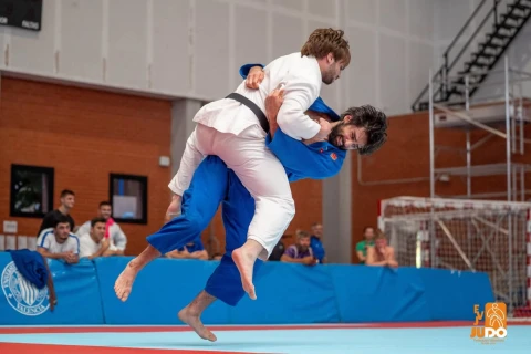 Cüdoçularımız İspaniya Superkubokunda iki qızıl medal qazanıblar - FOTO