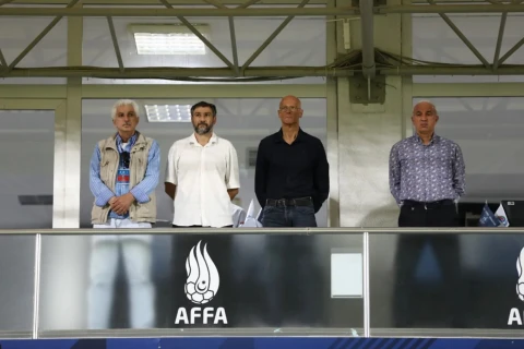 AFFA-nın texniki direktoru gənc futbolçuları izləyib - FOTO