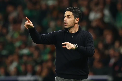 Arteta Alvaresi fikrindən döndərmək üçün şəxsən zəng edib