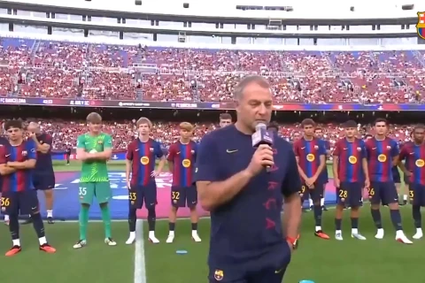 “Barselona” səkkiz gənc futbolçunu əsas komanda ilə təqdim etdi - VİDEO