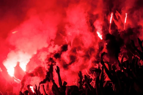 “Hapoel” azarkeşi “Sabah”la oyundan əvvəl külli miqdarda pirotexnika ilə saxlanılıb