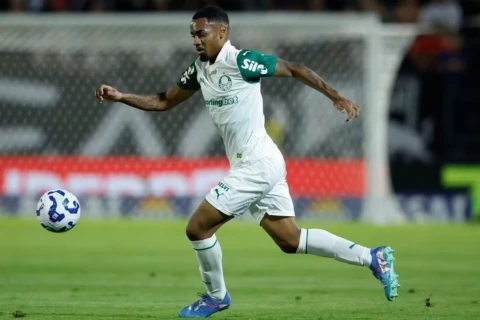 Manchester City reach verbal agreement with Allan