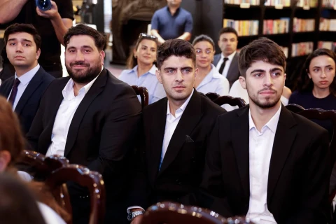 Milli Paralimpiya Komitəsinin 30 illiyinə həsr olunan poçt markası təqdim edilib - FOTO