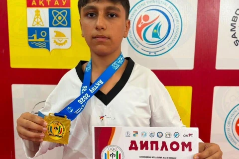 Taekvondoçularımız Qazaxıstanda 18 medal qazanıb - FOTO