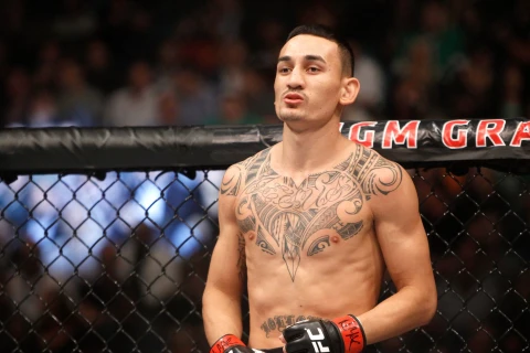 Maks Hollouey gəlcəyi haqqında: “UFC nə istəyir, bilmirəm”