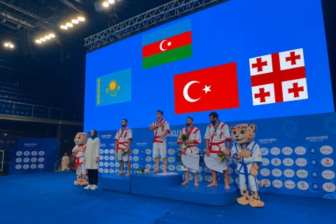 Сборная Азербайджана завершила чемпионат мира по казахской борьбе с пятью медалями